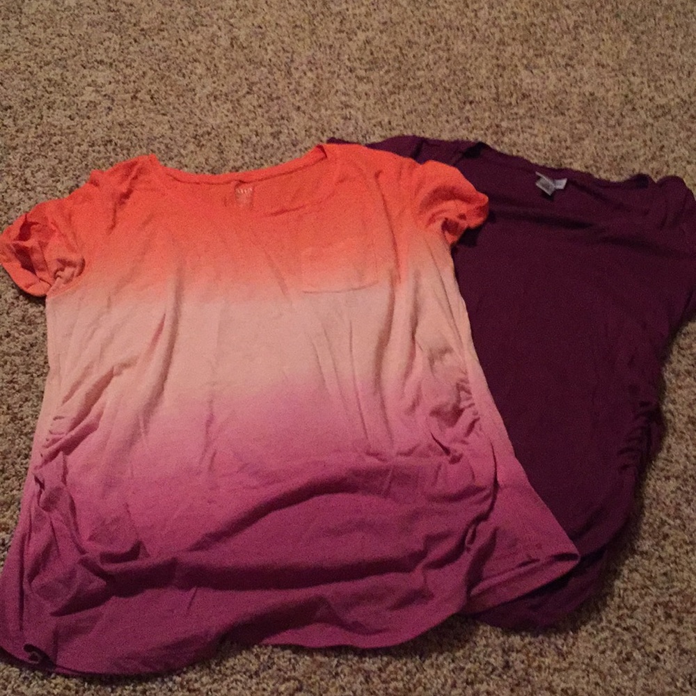 Lot of 2 maternity tops M